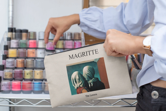 Magritte The Lovers Makeup Bag -Aesthetic Makeup Bag, Aesthetic Pouch, Aesthetic Cosmetic Pencil Bag, Magritte Bag