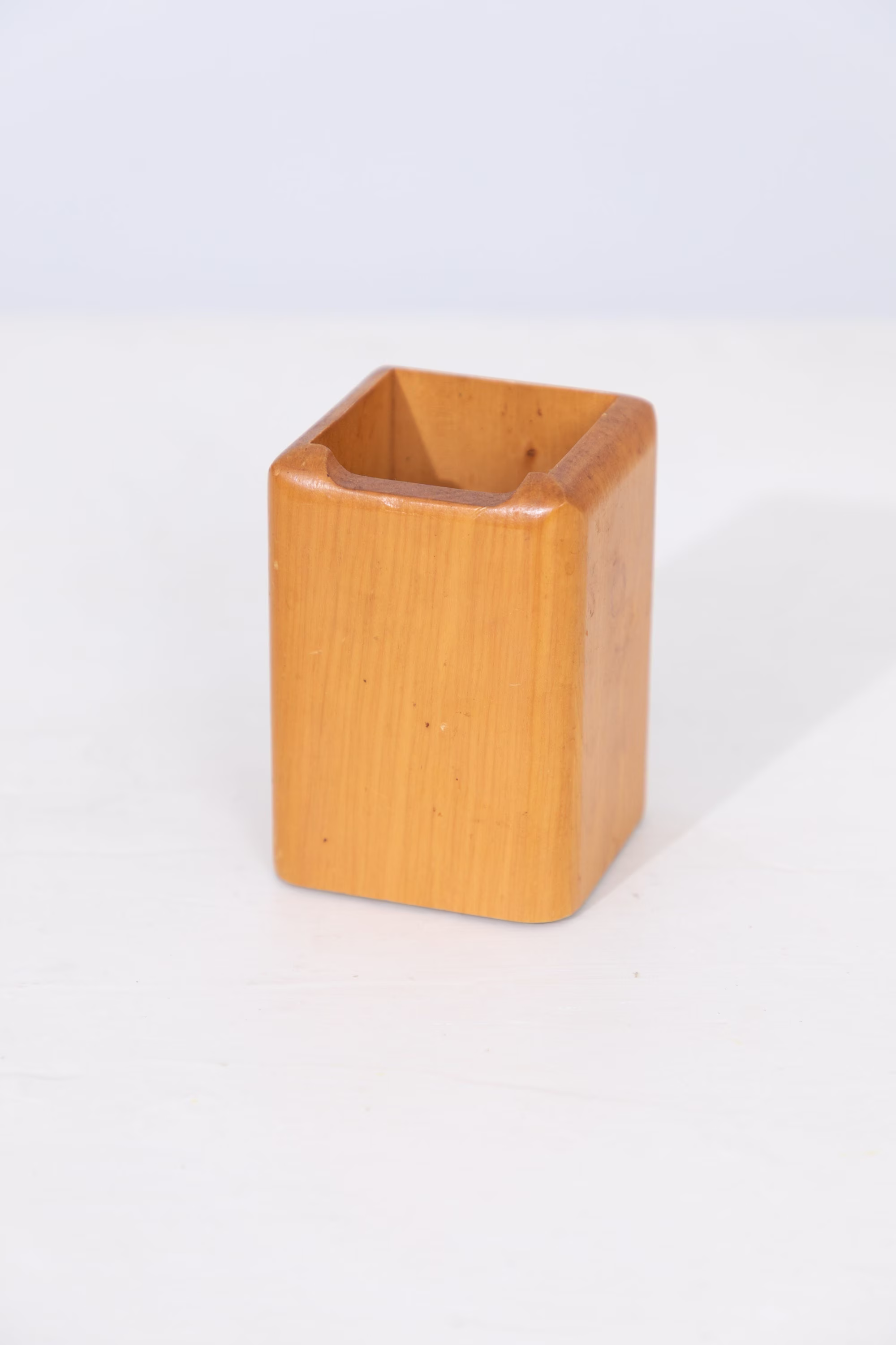 Newell Office Wooden Pencil Cup