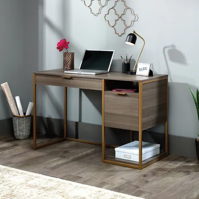 Nesi Desk