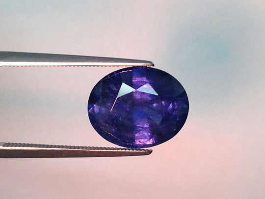 Natural Color Change Sapphire 7.63 Carats, Gia Certified Sapphire, Loose Precious Gemstone
