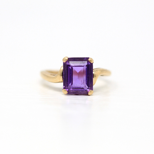 Sale - Created Color Change Sapphire Ring Retro 10K Yellow Gold Purple Pink Stone Vintage Circa 1940S Era Size 2 1/2 Fine 40S Jewelry