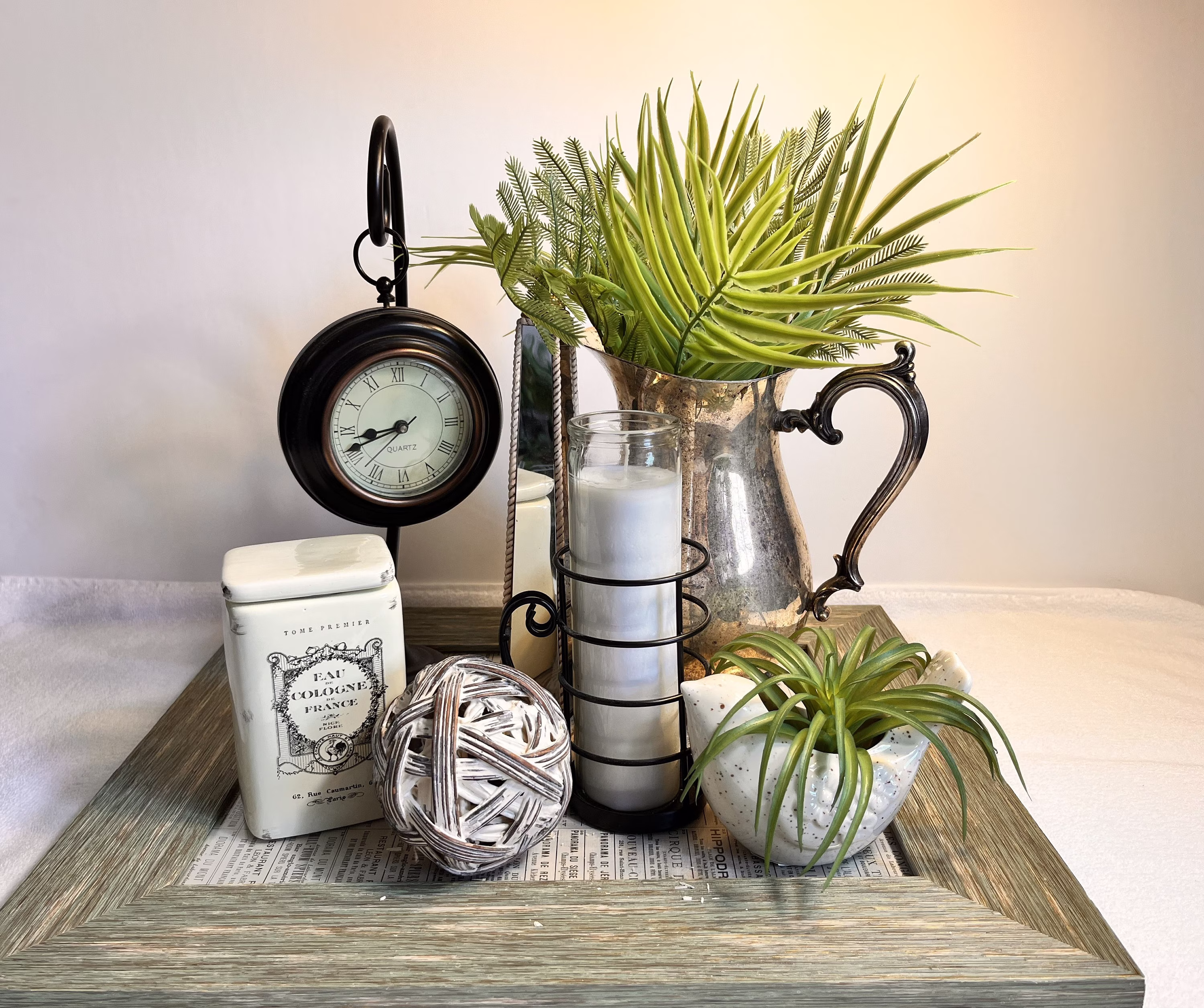 Vintage Coffee Table Decor, Centerpiece, Centerpieces, Living Room Floral Arrangement
