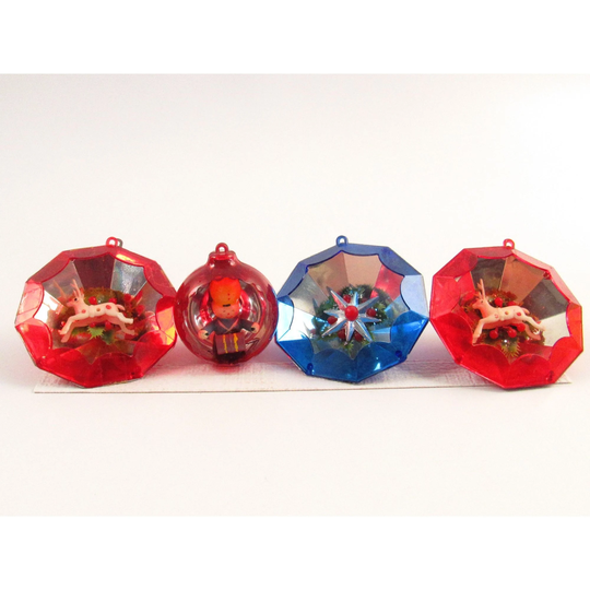 Vintage Jewel Brite Plastic Diorama Round Ornaments Plus One Cc016