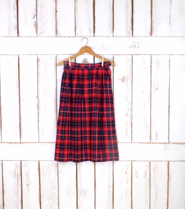 Vintage Red Wool Plaid Pendleton High Waisted Pencil Skirt/Tartan Midi Skirt/Small/Medium