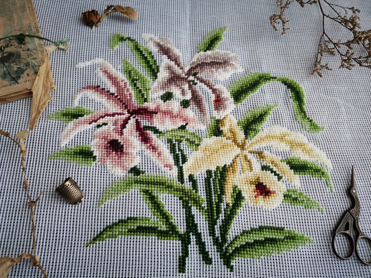 23" Shabby Soft White Pink Bouquet Chair Cover. Large Floral Cover . Vintage Preworked Needlepoint Canvas