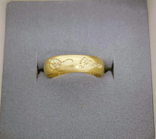 Personalized Footprint Ring/Pawprint Ring/Handprint Ring/Personalized Name Ring/Custom Engraved Ring/Dainty Ring/Letter Ring/Baby Born Gift