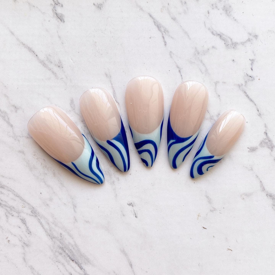 Reusable Blue Wavy Lines French Tip Press On Nails