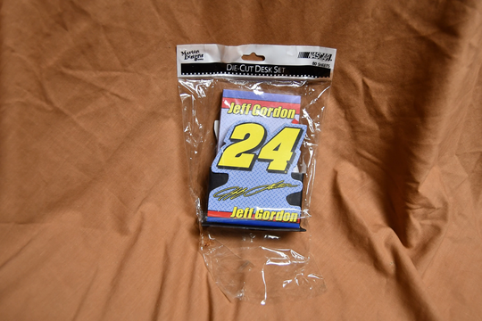 Jeff Gordon Number 24/Dupont/Nascar - Martin Designs Die Cut Desk Set-60 Sheet Memo Pad, Holder & Pencil/2003 Jg Motorsports Unopened