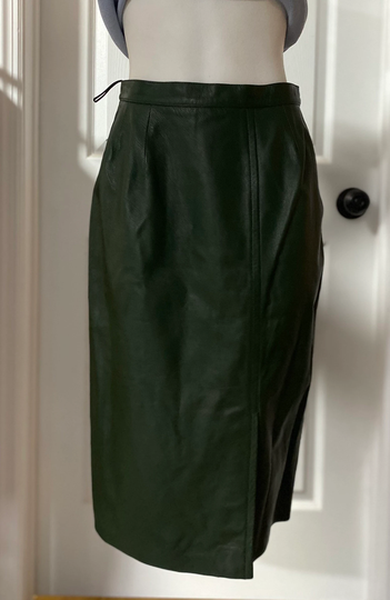 Vintage Genuine Hunter Green Leather Pencil Skirt, Size 10, Gorgeous, Satin Liner, 9" Slit On The Bottom Front, Zipper Back in Middle