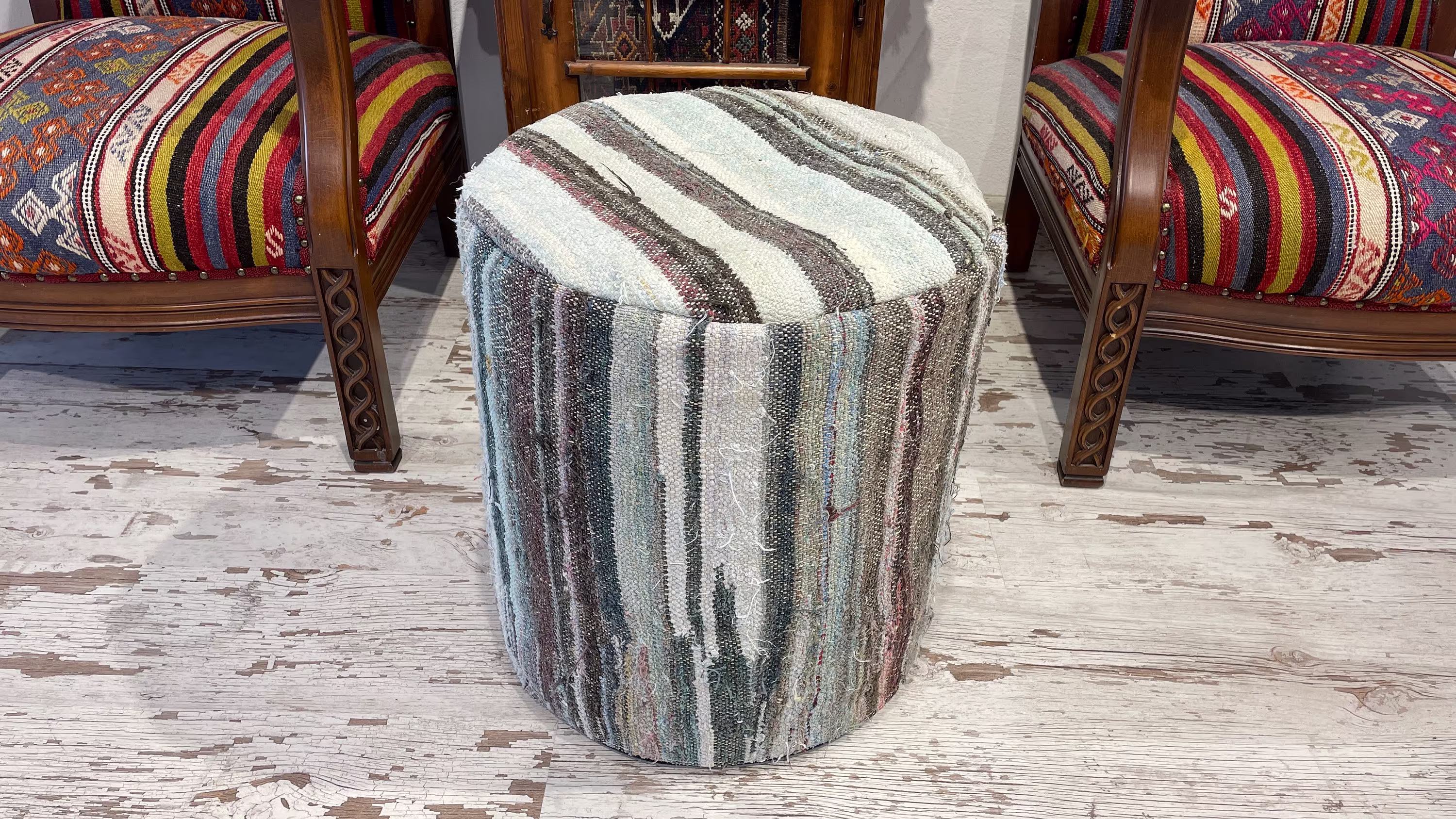 White Gray Decorative Ottoman Chair Pouf Floor Pillow Living Room Boho Round Natural Cotton Kilim Rug 18x18 Inches