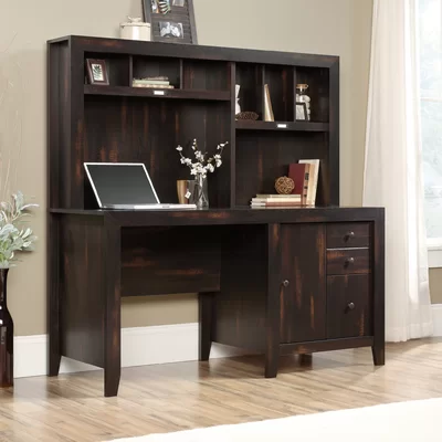 Wandi Desk with Hutch