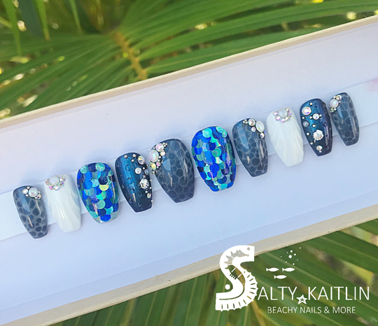 Mermaid Off Duty Gel Press On Nails