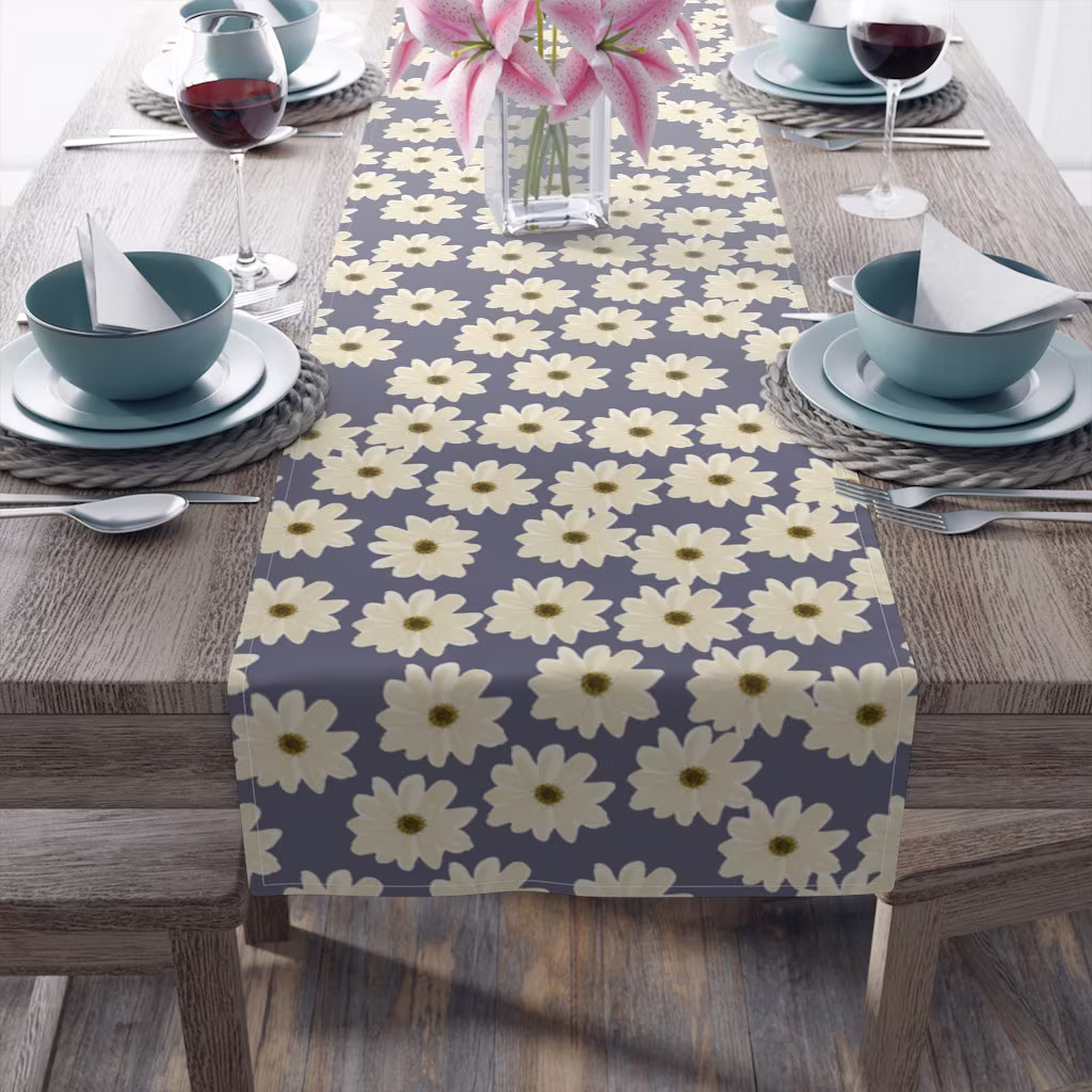 Daisy Table Runner, Floral Decor, Blue Housewarming Gift, Summer Flower Cover
