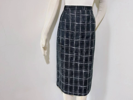 Vintage Plaid Pencil Skirt/ Black & White