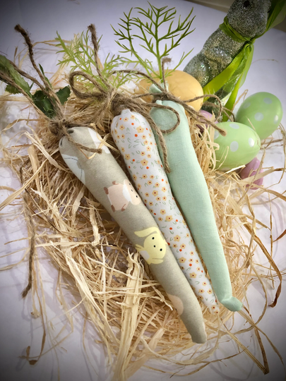 Set Of 3 Skinny Carrot Shape Table Decor, Easter Decoration, Sunday Easter, Fabric Carrots