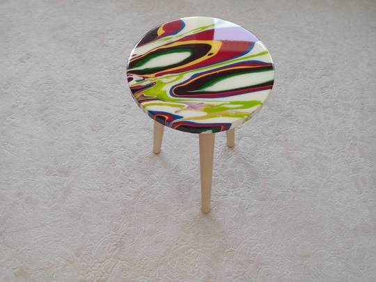 Round Small Resin White Side Coffee Table, Green Red Epoxy Modern Unique Wooden Wood Living Room Furniture End Sofa Bedside Cool Art Table