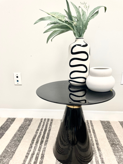 Beautiful Modern Black Round End Table | Please Read Description