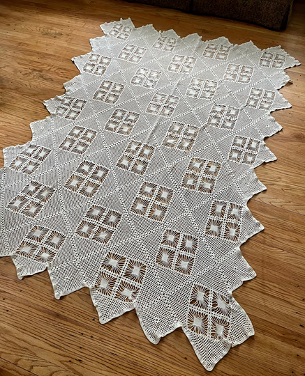 1930's Art Deco Handmade Crocheted Table Cloth